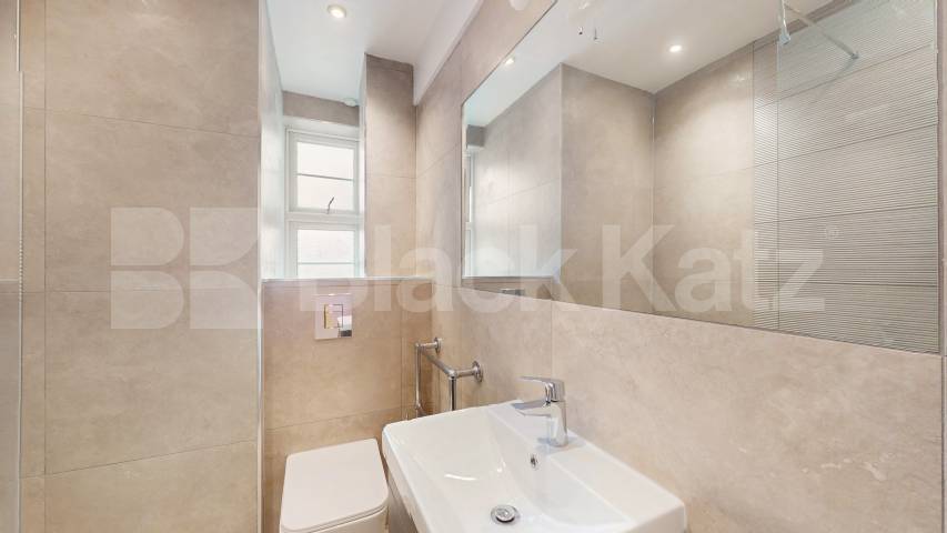 Modern Apartment Northways, College Crescent, Belsize Park